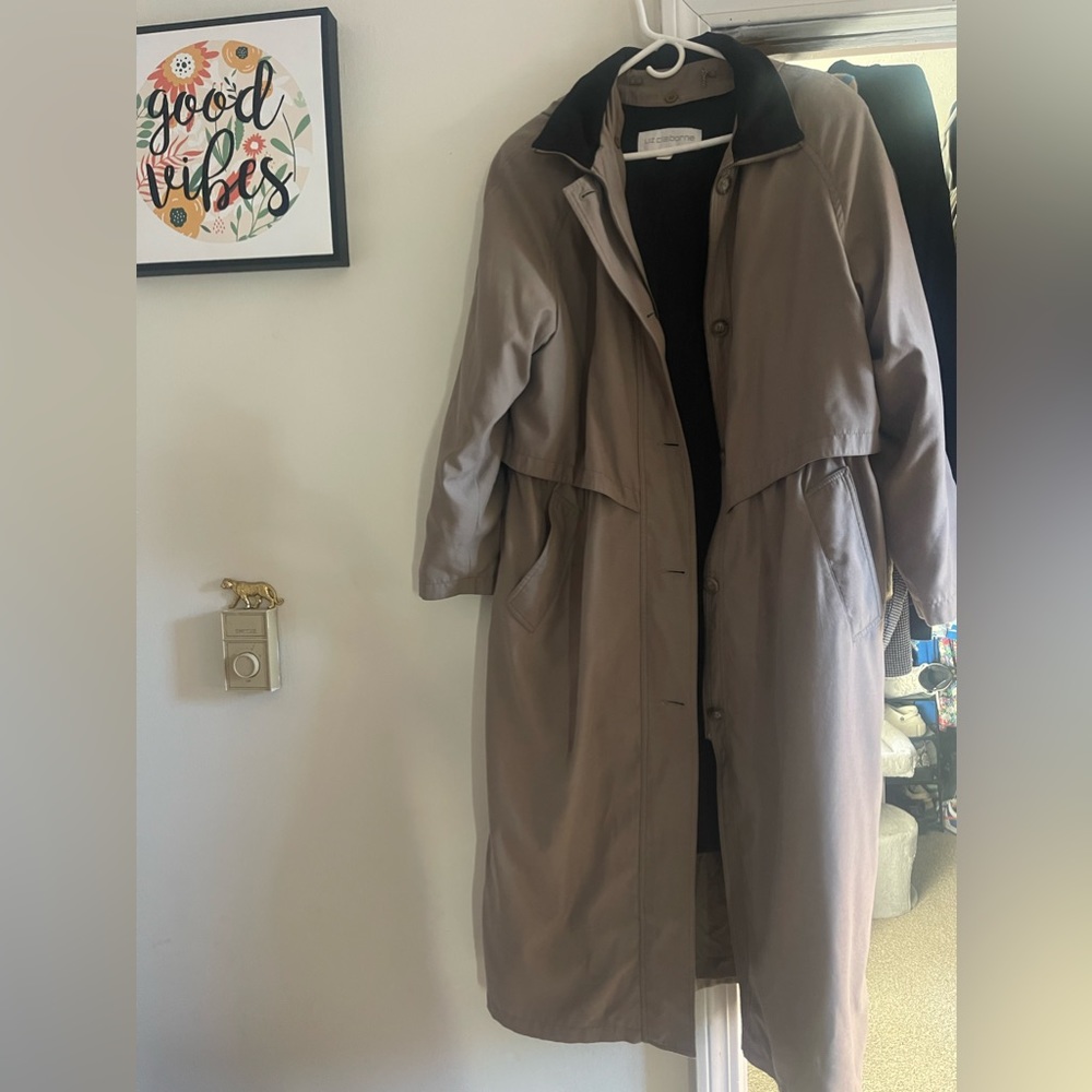 Hooded trench coat